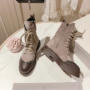 Lace up Chelsea boot